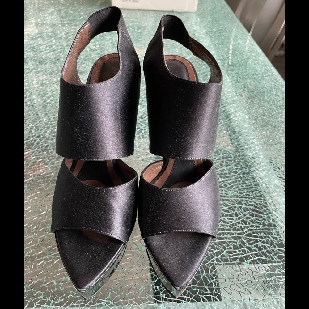 Marni shoes size 36.5 US 6.5 - Picture 1 of 8